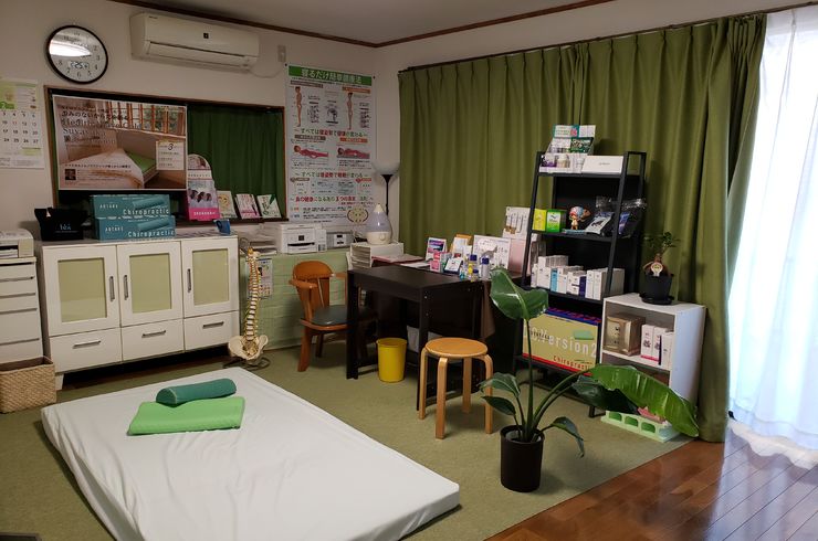 小作駅周辺で肩こり・腰痛でお悩みなら、ともカイロプラクティックへ